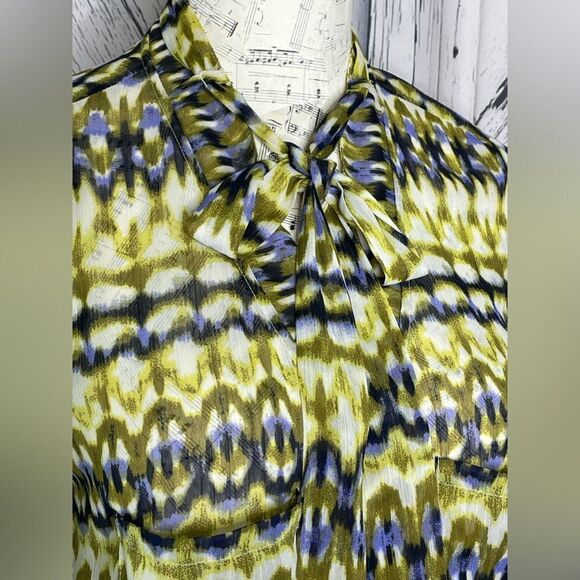 PJK Patterson J. Kincaid Bow Front Shirt M - Picture 2 of 8